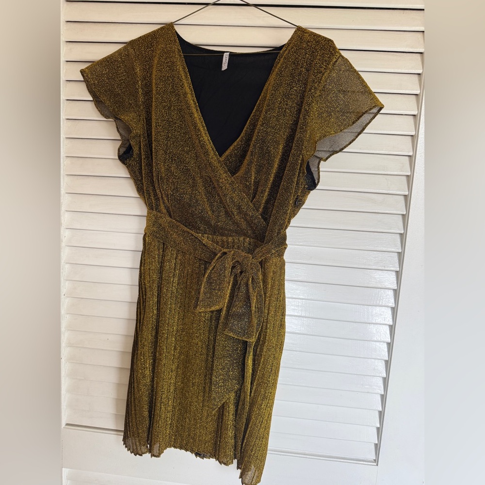 Designer!! Lennie Gold Metallic Mini Dress w/ Pleated Skirt - Picture 3 of 5